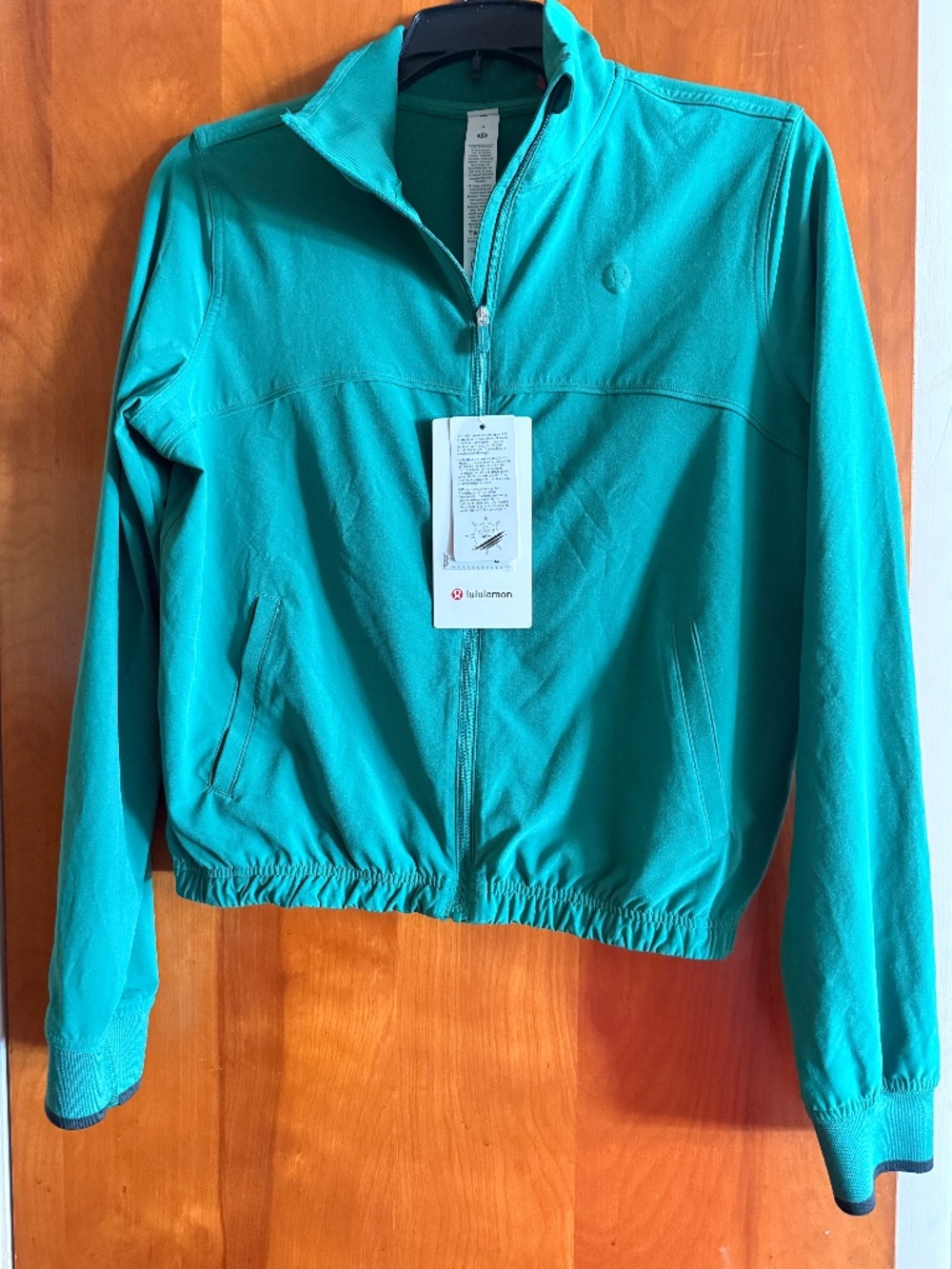 NWT Court Rival Tennis Track Jacket in RACEWAY GREEN, Lululemon, Size 4, $99